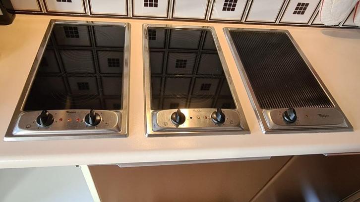 3 taques électriques vitrocéramique à encastrer, Electroménager, Tables de cuisson, Utilisé, Encastré, Enlèvement