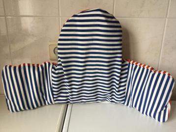 Verkleiningskussen voor in kinderstoel/eetstoel beschikbaar voor biedingen