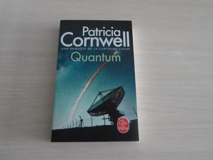 QUANTUM       PATRICIA CORNWELL, Boeken, Detectives, Zo goed als nieuw, Ophalen of Verzenden