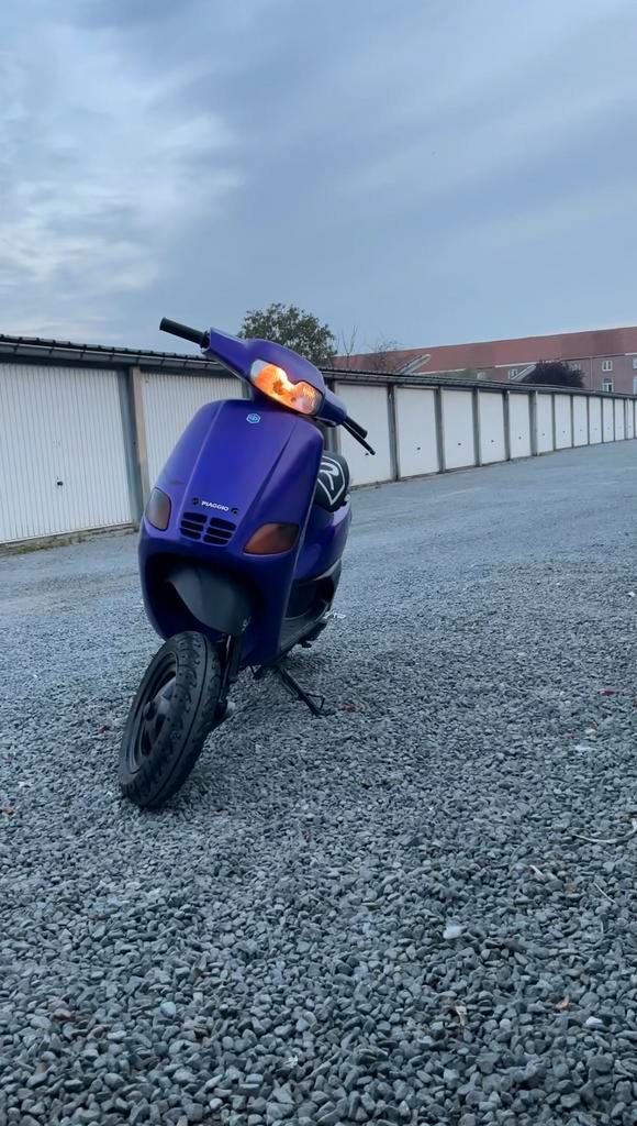 Piaggio zip type 3, Fietsen en Brommers, Scooters | Piaggio, Zo goed als nieuw, Zip, Ophalen