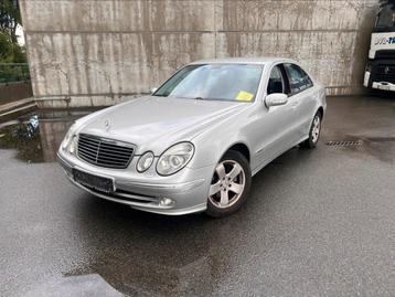 Mercedes E220Cdi, Argent ou Gris, Achat, Carnet d'entretien, Noir