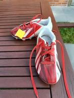 Chaussures de foot enfant à vendre, Sports & Fitness, Enlèvement, Comme neuf, Chaussures