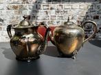 Paire de théières en métal argenté, Ophalen
