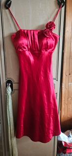 Robe rouge courte, Ophalen, Zo goed als nieuw, Rood