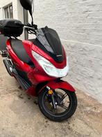 Honda pcx 125, Scooter, Particulier, 125 cc, 1 cilinder