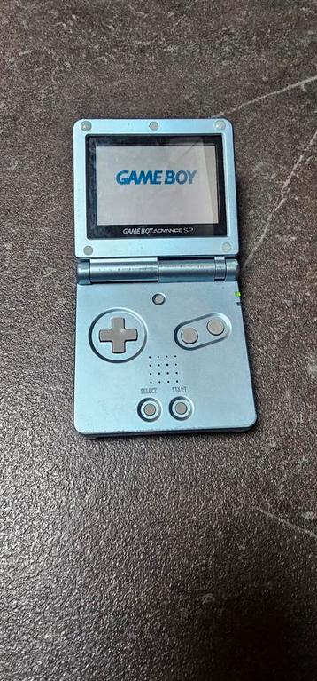 Gameboy sp blauw beschikbaar voor biedingen