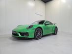 Porsche 992 3.0 Carrera 4S Autom. - Python Green - 13 500 K, 4 zetels, 0 kg, Navigatiesysteem, 2981 cc