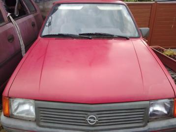 Opel Corsa swing, 1988, 1200cc, essence beschikbaar voor biedingen