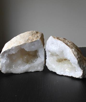 Bergkristal geode 1,6kg