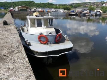 Sleepboot 'Hommel' beschikbaar voor biedingen