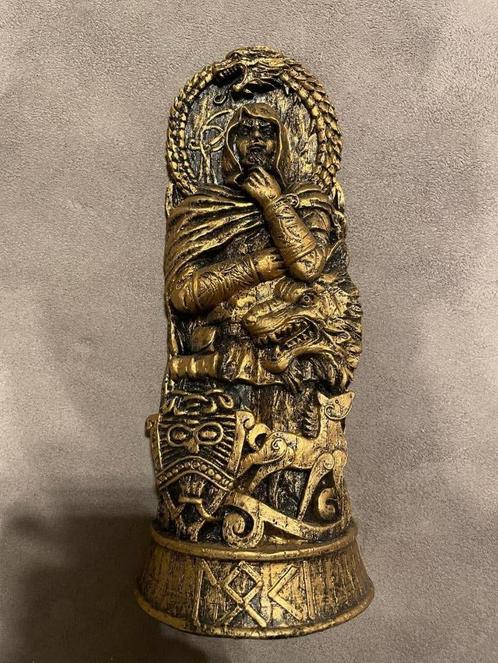 Beeldje van Scandinavisch goud in hars voor boekensteunen, Antiek en Kunst, Curiosa en Brocante, Ophalen