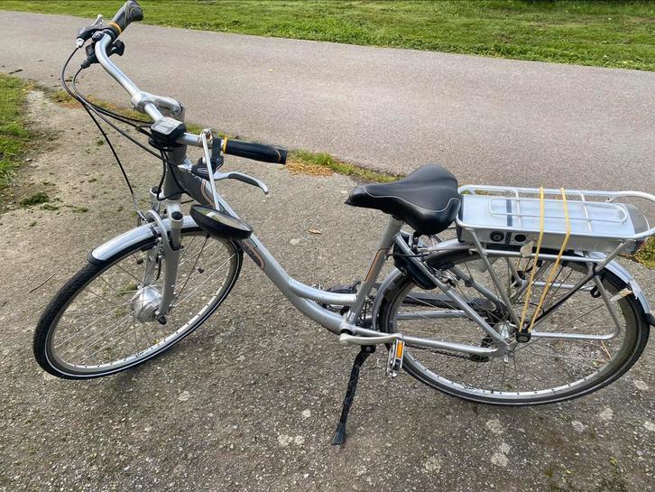 Bikkel electric bike rear battery included NO WORKING no key, Fietsen en Brommers, Elektrische fietsen, Gebruikt, Overige merken