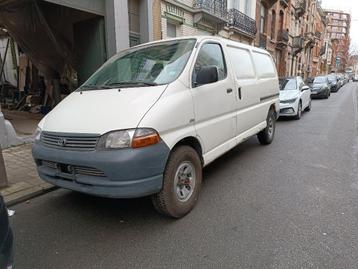 Toyota Hiace 4X4/4X2 + reducteur et homologation big wheel