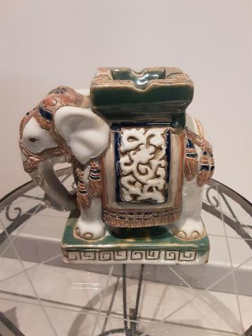 Olifant keramiek ! Retro verzamelaars  beschikbaar voor biedingen