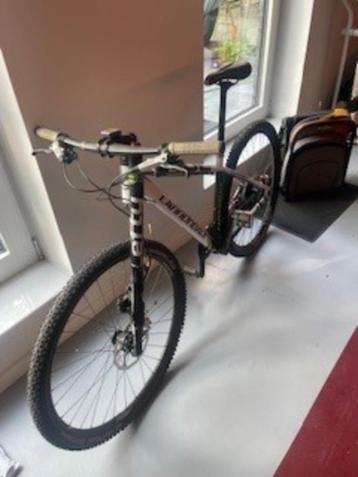 Mountainbike dame beschikbaar voor biedingen