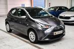 Toyota Aygo Aygo x-play - NAVIGATIE VIA APPLE-CARPLAY / CAME, Auto's, Voorwielaandrijving, 4 zetels, Stof, Gebruikt