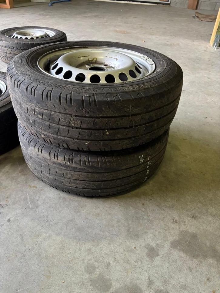 VW Transporter stalen velgen + banden (€ 25 per stuk), Auto-onderdelen, Banden en Velgen, Band(en), Zomerbanden, 16 inch, 205 mm