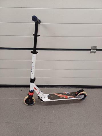 Trottinette Oxelo Decathlon beschikbaar voor biedingen