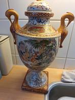 Twee Chinese Vazen, Antiek en Kunst, Ophalen of Verzenden