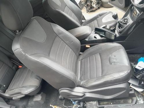 STOEL RECHTS VOOR Ford Kuga II (DM2) (01-2012/06-2019), Auto-onderdelen, Interieur en Bekleding, Ford, Gebruikt