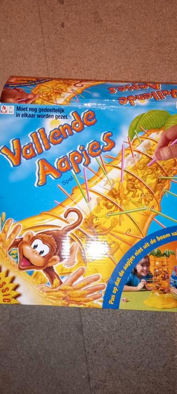 Vallende aapjes beschikbaar voor biedingen