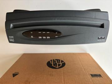 Cisco router 1750 met kabels beschikbaar voor biedingen