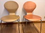 Stoel. Twee stuks. Goud en brons kleurig. Hip. Vintage is, Huis en Inrichting, Stoelen, Ophalen, Gebruikt, Overige kleuren, Vintage
