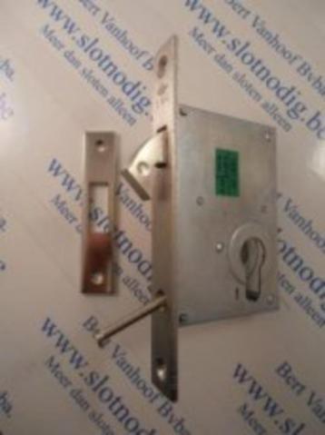 Cisa slotplaat Haakslot voor cilinder Cisa 45110. beschikbaar voor biedingen