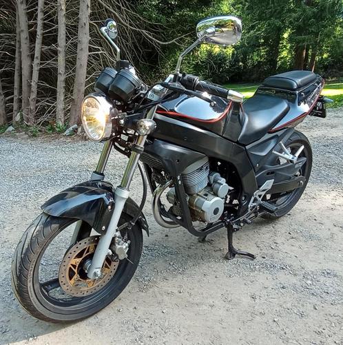 Daelim Roadwin 125cc naakte motorfiets uit 2006, Motoren, Overige Motoren, Ophalen