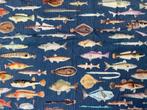 Blauwe tricot met vissenprint, Blauw, 120 cm of meer, Nieuw, Ophalen of Verzenden