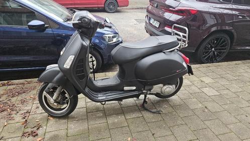Vespa 125 GTS Notte zwart, Fietsen en Brommers, Brommers | Vespa, Zo goed als nieuw, Overige modellen, Ophalen of Verzenden