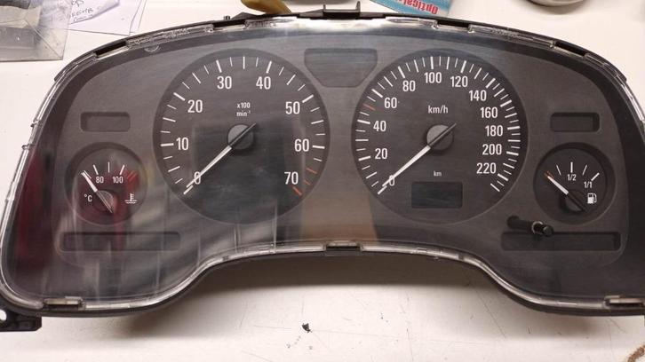 Herstel Km teller Opel Astra G instrumentenpaneel, Auto-onderdelen, Dashboard en Schakelaars, Opel, Gebruikt, Ophalen of Verzenden
