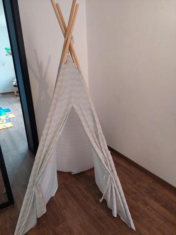 Deco tipi  beschikbaar voor biedingen