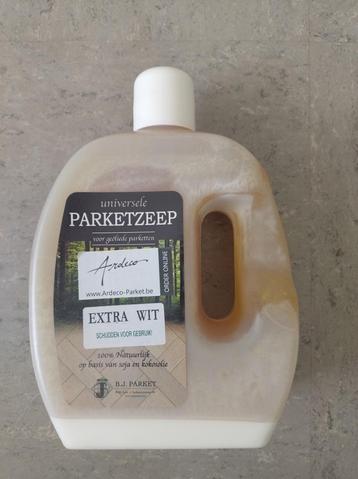 GRATIS parketzeep beschikbaar voor biedingen