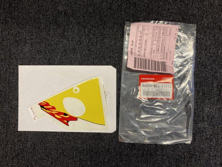 Fireblade cbr954RR bj 2003 sticker zijpaneel links nieuw, Motoren, Onderdelen | Honda, Nieuw, Ophalen of Verzenden