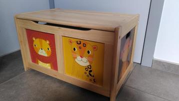 Speelgoedkist hout, thema jungle beschikbaar voor biedingen