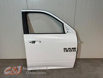 Portier 4Deurs rechts-voor van een Dodge RAM beschikbaar voor biedingen