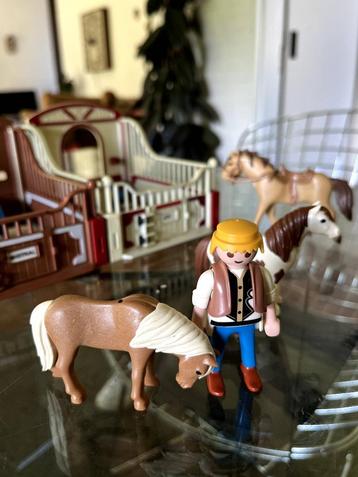 Playmobil stallen/paardenboxen met paarden beschikbaar voor biedingen