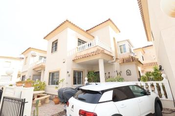 Investeringsmogelijkheid in Playa Flamenca (Torrevieja), Immo, Torrevieja, Spanje, Woonhuis, 2 kamers