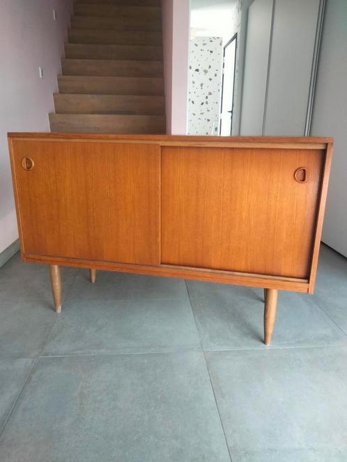 Vintage design compact dressoir Scandinavisch? Jaren 70, Huis en Inrichting, Kasten | Dressoirs, Gebruikt, Ophalen