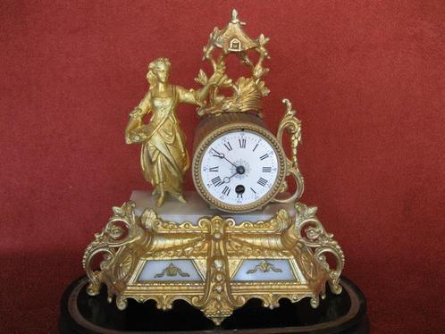 Vergulde pendule met ultrafijne glazen stolp '1850//1890, Antiquités & Art, Antiquités | Horloges, Enlèvement