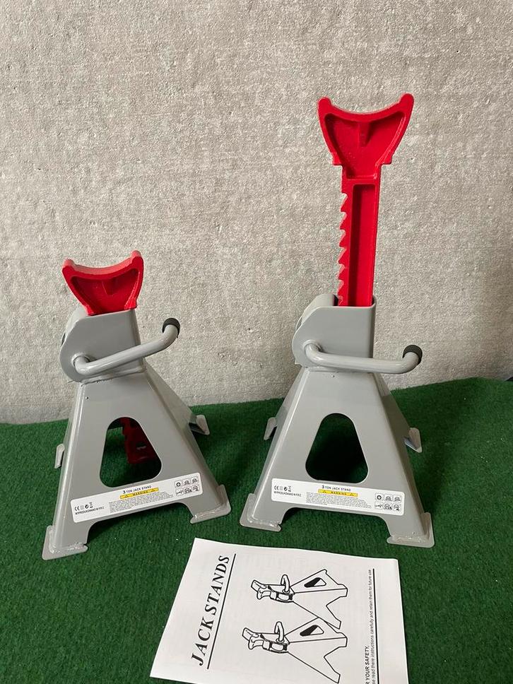 Nieuwe Huttenberg 3-ton assteunen, Auto diversen, Krikken, Nieuw, Ophalen