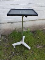 vintage bijzettafeltje op wielen, Huis en Inrichting, Ophalen, Gebruikt, 50 tot 100 cm, Retro