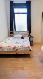 Bed met matras en lattebodem, Huis en Inrichting, Slaapkamer | Bedden, Ophalen, Zo goed als nieuw