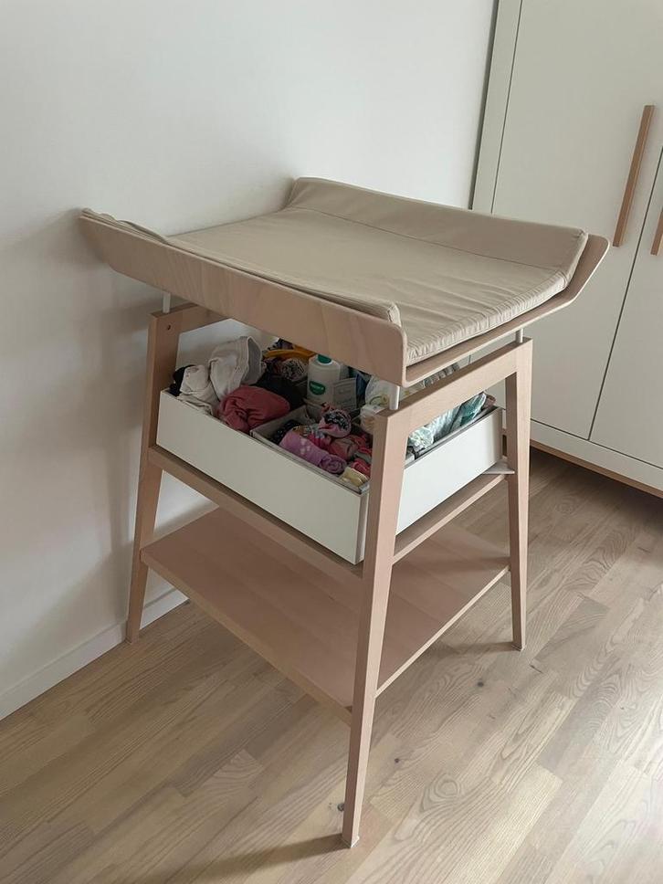 Verzorgingstafel leander linea met uitschuifbare lade, Kinderen en Baby's, Badjes en Verzorging, Zo goed als nieuw, Ophalen