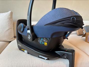Maxi-Cosi Pebble pro i-size + basis Familyfix 3 (Nieuw 2024) beschikbaar voor biedingen