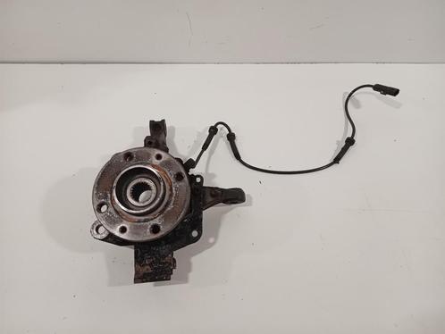 WIELNAAF LINKS VOOR Renault Clio IV Estate / Grandtour (7R), Auto-onderdelen, Remmen en Aandrijving, Renault, Gebruikt