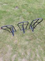 Stevige zwart metalen ( geplastificeerd ) zadelsteunen., Accessoires, 2 of 3 paarden of pony's