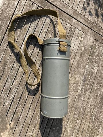 Frans gasmasker uit de Tweede Wereldoorlog 1939 beschikbaar voor biedingen