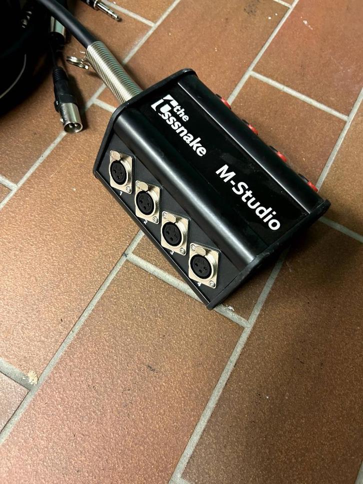 Stagebox - the sssnake M-Studio, Audio, Tv en Foto, Audiokabels en Televisiekabels, Zo goed als nieuw, Overige kabels, 10 meter of meer